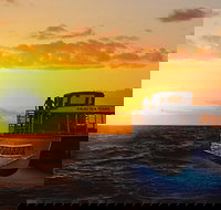 LUCKY LADY - Deluxe Na Pali Sunset Snorkel Tour - Accommodation Arizona