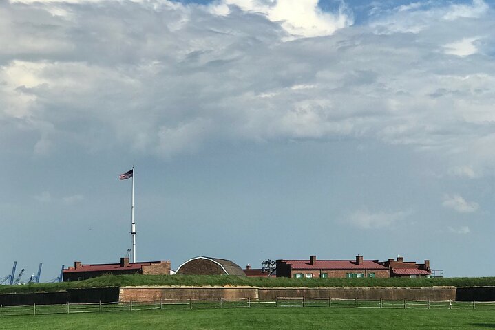 Baltimore City & Fort McHenry Private Tours/ With Local Guide & Luxury Car - thumb 0