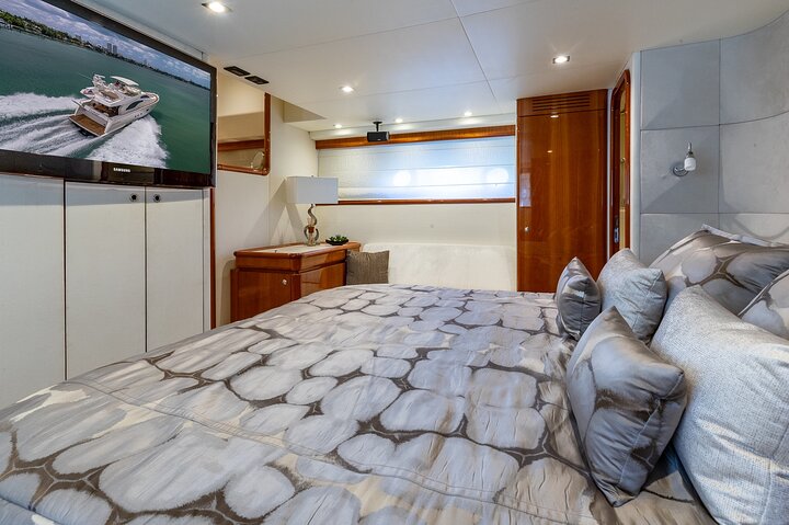 Boat Rental In Miami Beach - thumb 3