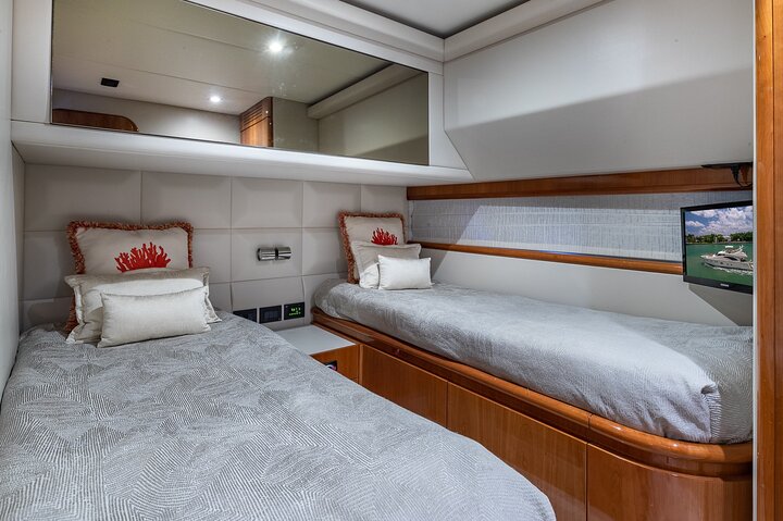 Boat Rental In Miami Beach - thumb 4