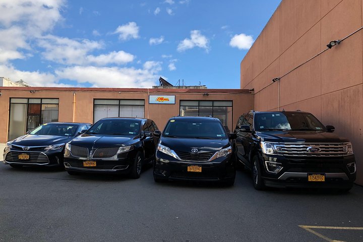 Private Departure Transfer To Cleveland Airport (CLE) - thumb 1