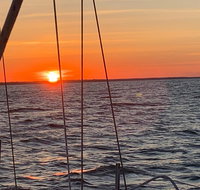 Private Hilton Head Sunset Sailing Tour with Dolphin Watching - Accommodation Arizona